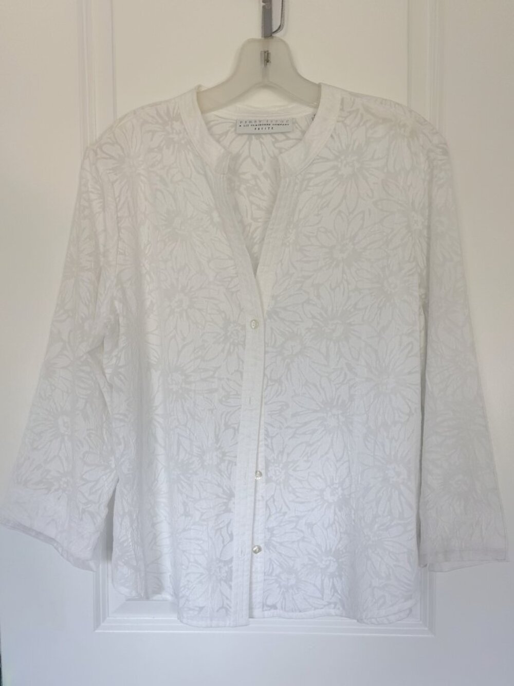 Women's Liz Claiborne Semi Sheer White Floral Blouse - Petite Sz XL